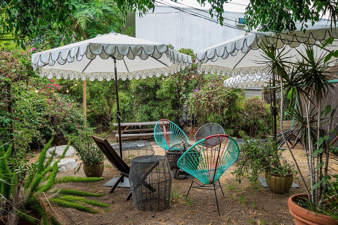 Hollywood Bed & Breakfast 3*